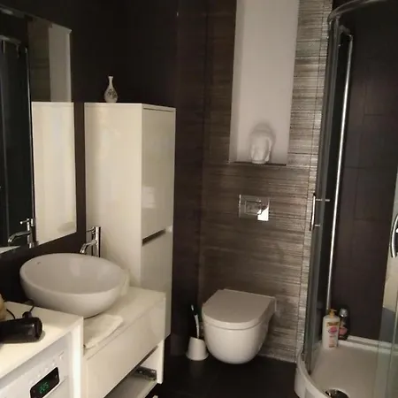 Center Japan - No Smoking, Free Bottled Water, Coffea And Tea Koszalin