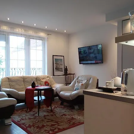 Center Japan - No Smoking, Free Bottled Water, Coffea And Tea * Koszalin