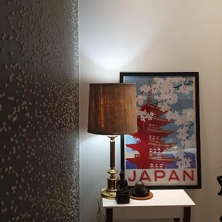 Center Japan - No Smoking, Free Bottled Water, Coffea And Tea 아파트